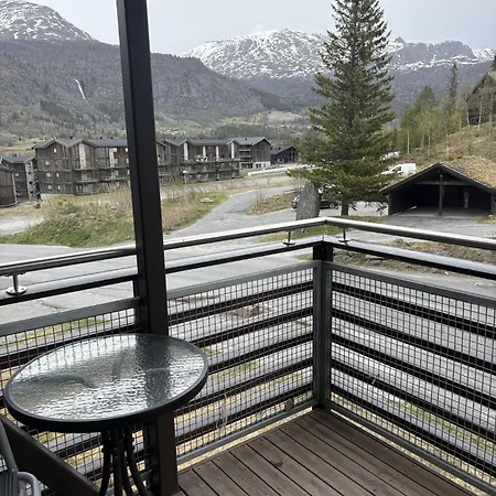 Cozy Couples Or Family Retreat - Апартаменты *